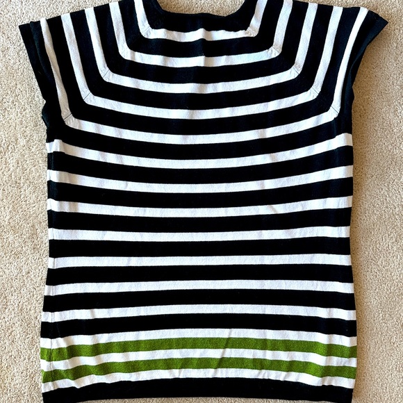 Liz Claiborne short sleeve sweater - Picture 6 of 6